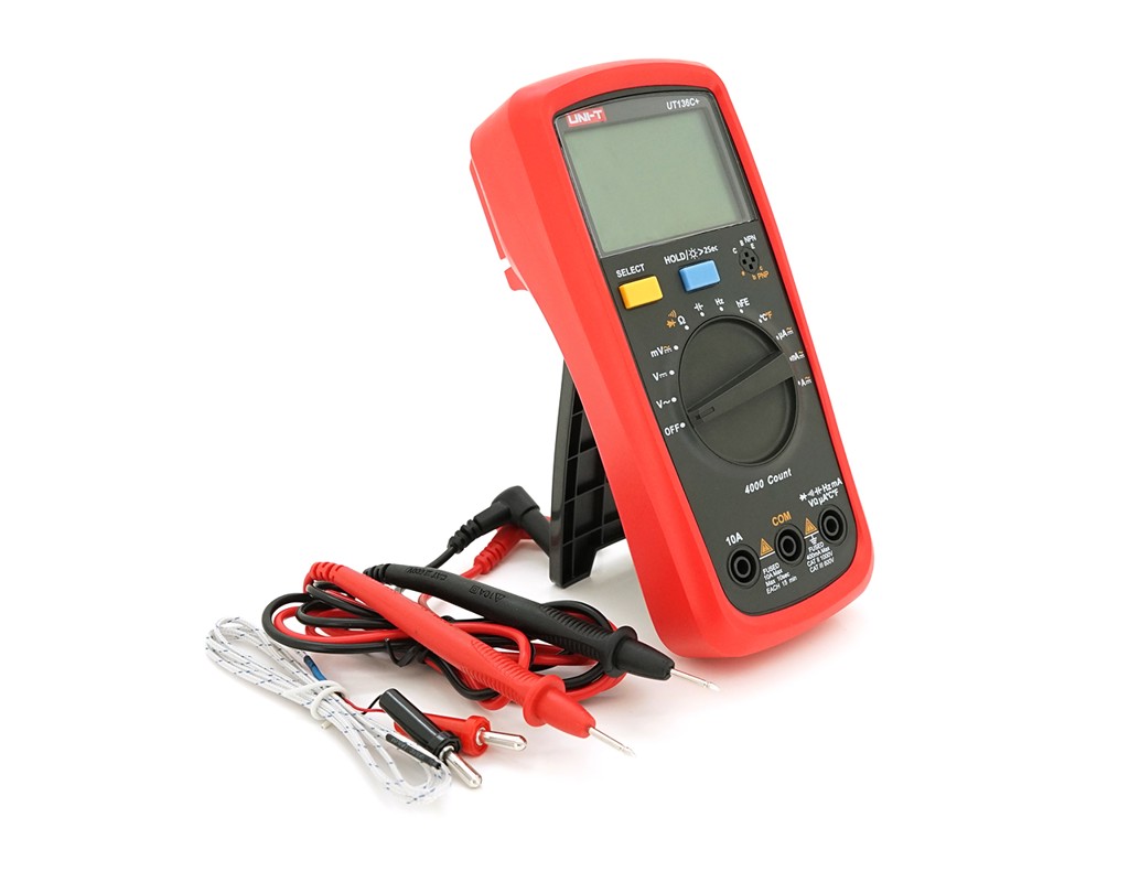Мультиметр UNI-T UT136C+ Вимірювання: V, A, R, Hz, C, True RMS, підсвічування, утримання даних, продзвонювання, тест діодів