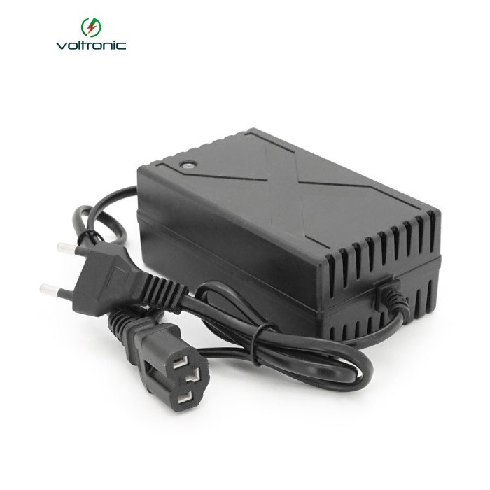 Автоматичний ЗП для акумуляторів 12V, 1.5A, 3-pin роз'єм (AGM / Gel / Lead)