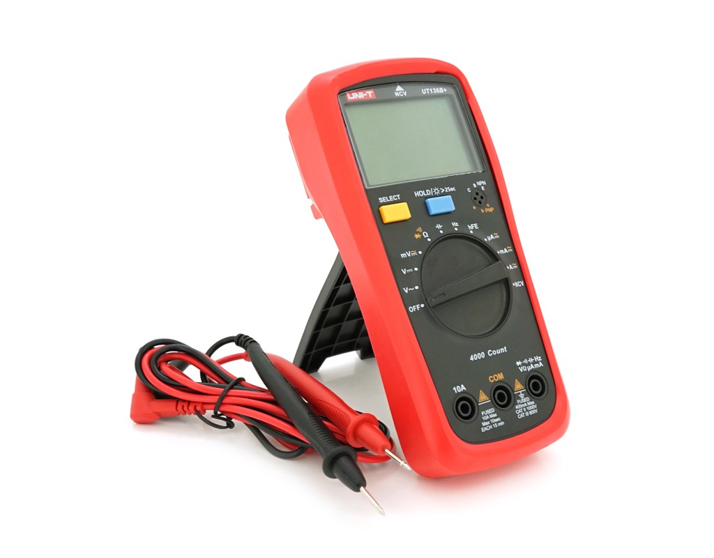 Мультиметр UNI-T UT136B Вимірювання: V (AC / DC), A (AC / DC), &Omega;, C, Hz, NCV. Функції: Data Hold, продзвонювання, тест діодів, підсвічування. (SP)