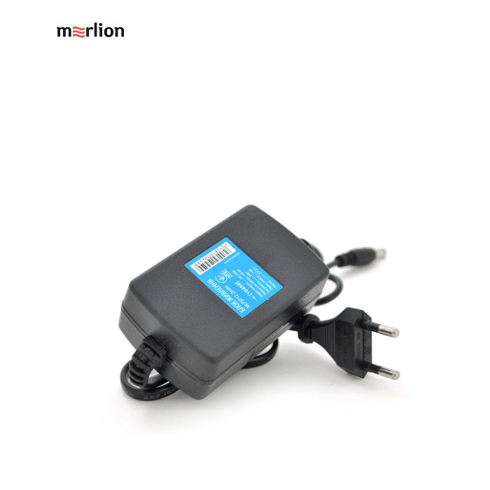 Блок питания Merlion MLPSP12-2mini, 12В 2А (24Вт) штекер 5,5/2,5