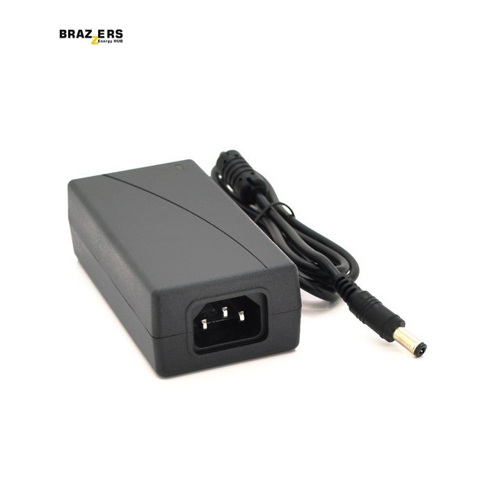 Імпульсний адаптер живлення Brazzers BRPSP48-12 12В 4А штекер 5,5 / 2,5 довжина 1м